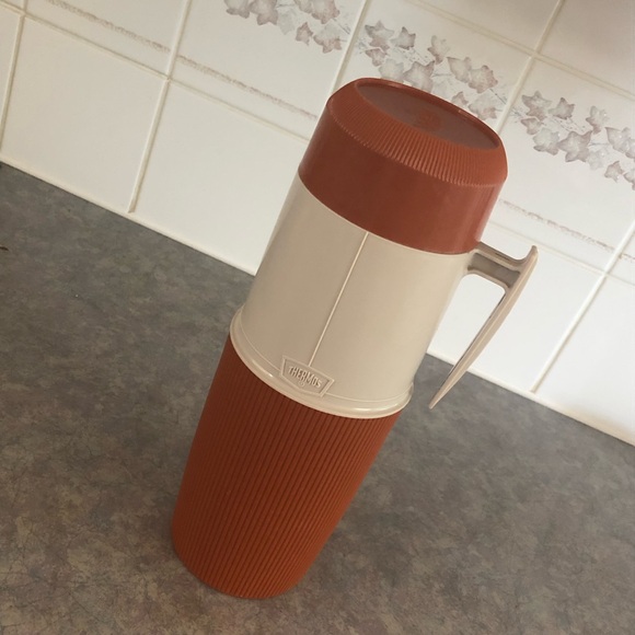70's Large Thermos - Hot/Cold Liquid - Travel Thermos - Camping - RV - Food - Picture 10 of 12